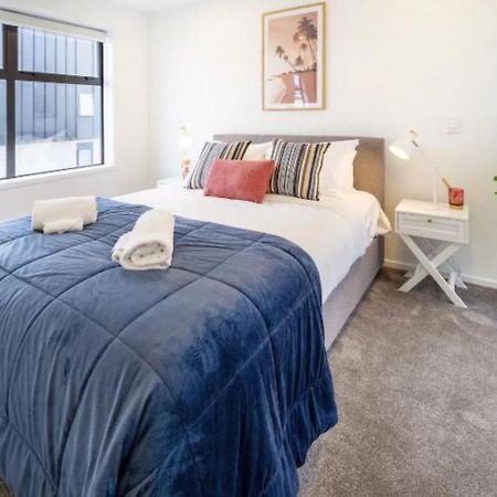 Serenity In The Centre: 2 Bed 2 Bath ไครสต์เชิร์ช ภายนอก รูปภาพ