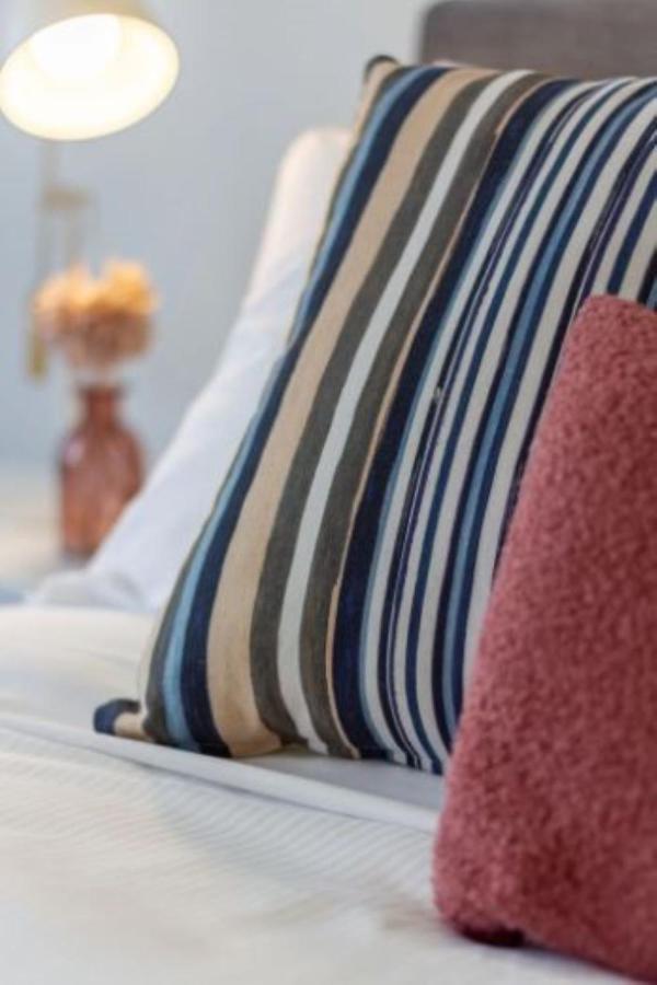 Serenity In The Centre: 2 Bed 2 Bath ไครสต์เชิร์ช ภายนอก รูปภาพ