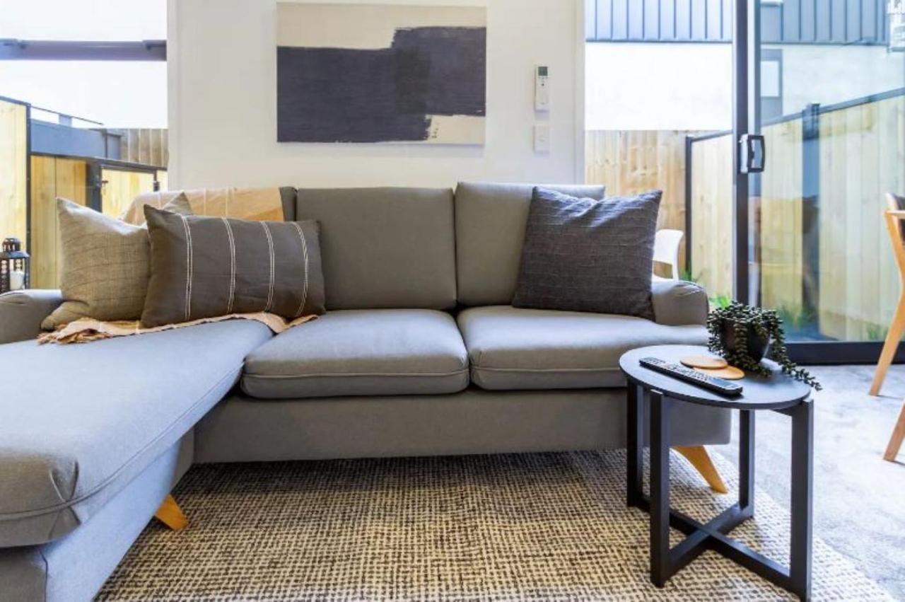 Serenity In The Centre: 2 Bed 2 Bath ไครสต์เชิร์ช ภายนอก รูปภาพ