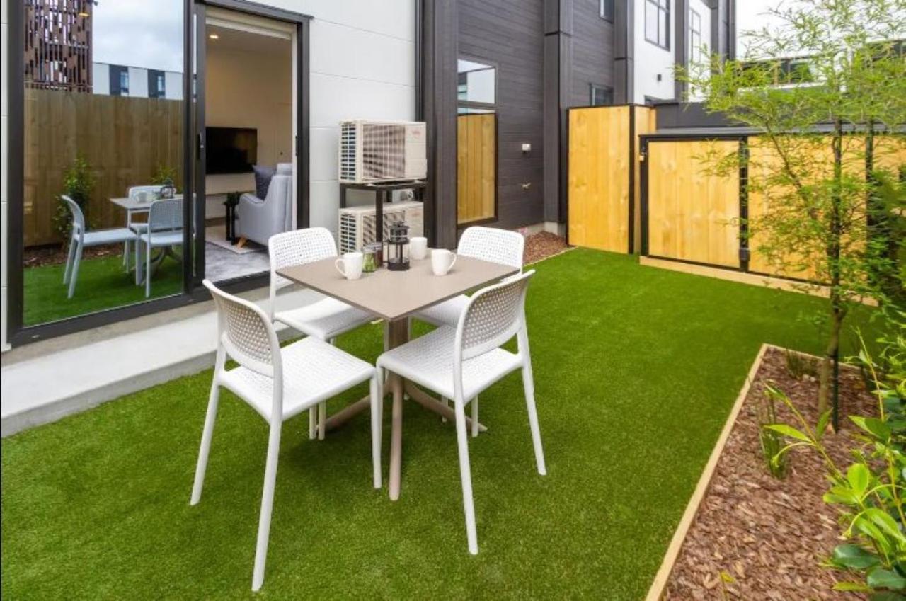 Serenity In The Centre: 2 Bed 2 Bath ไครสต์เชิร์ช ภายนอก รูปภาพ